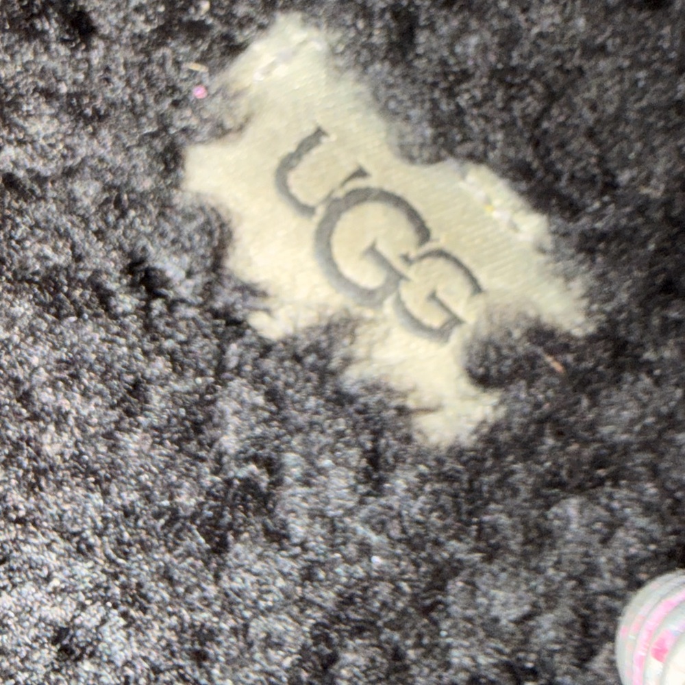 UGG Black Slippers - Picture 4 of 6